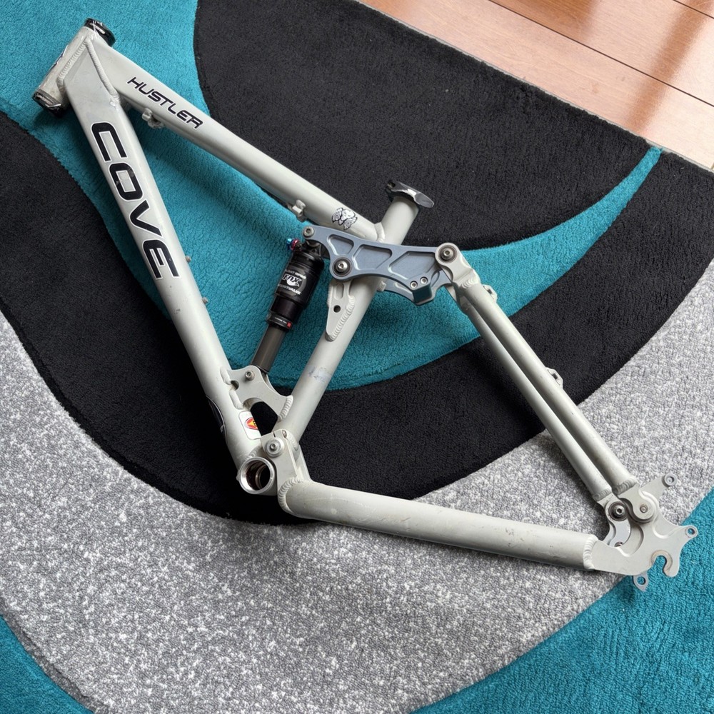 Vintage Cove Hustler Frame /foxshock 2006