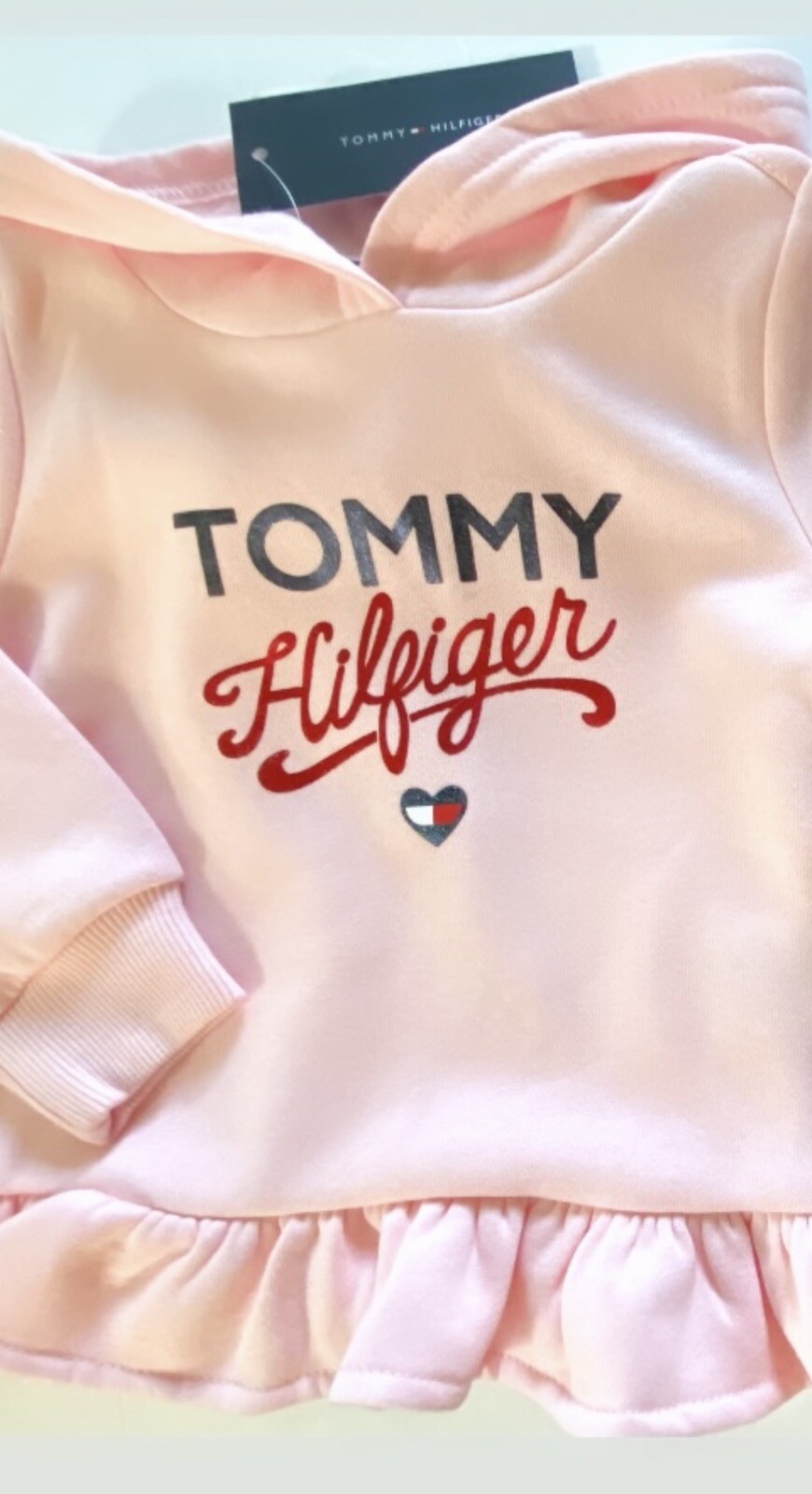 NWT, Girls Tommy Hilfiger Pink/Navy Set, Size 5. Eu 110