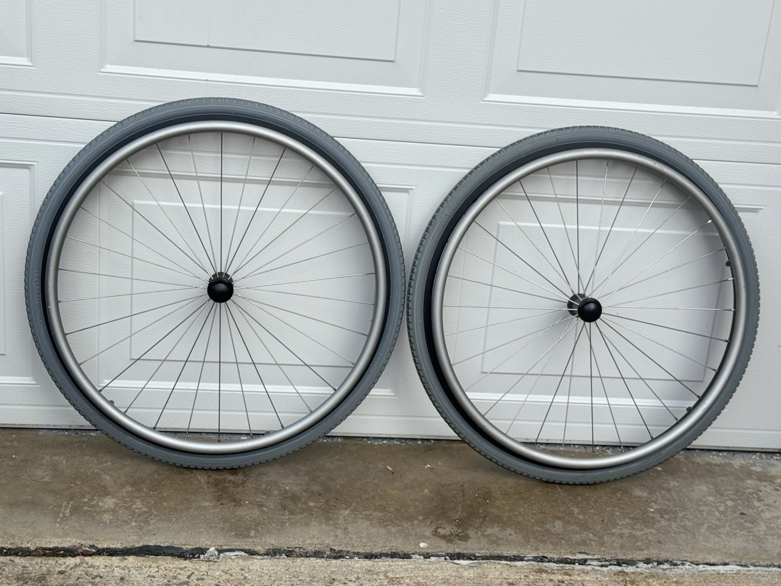 Pair 24” Wheelchair Wheels Flat-Free Tire KI Mobility Quickie TiLite W/ Axle Pin