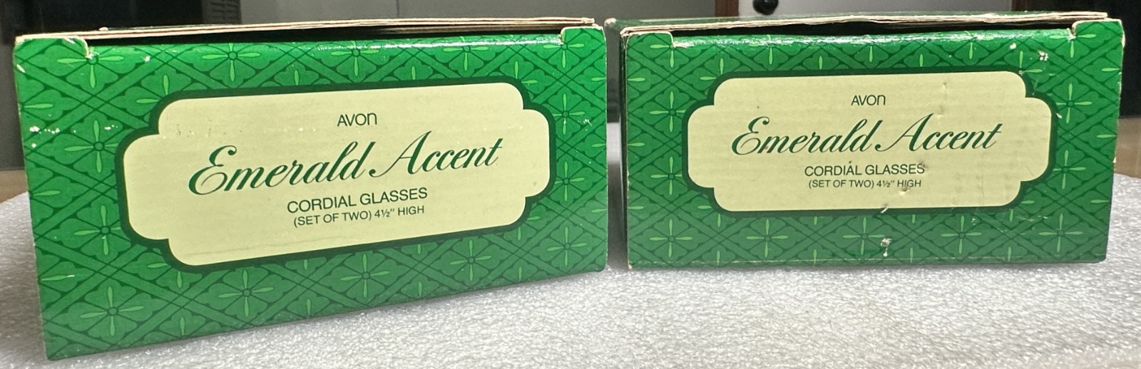 AVON Vintage EMERALD ACCENT Glass Decanter Set with Tray & 4 Glasses + Boxes 80s