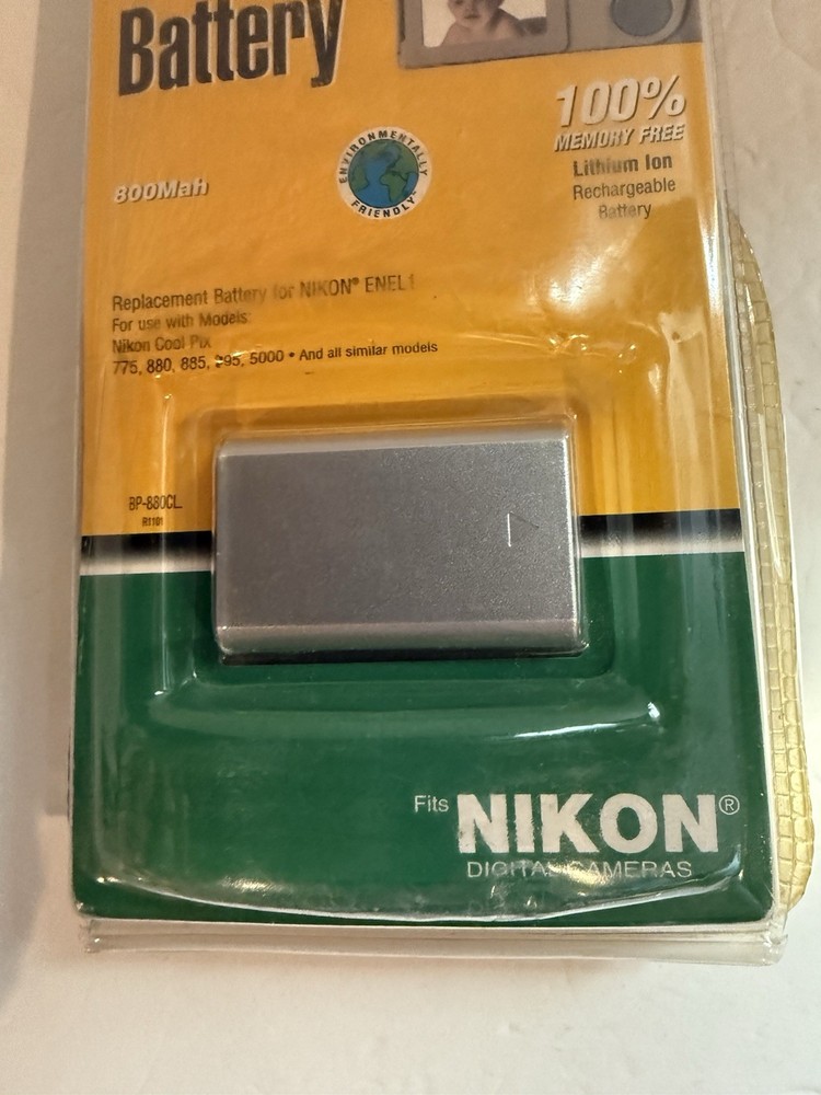 Nikon Digital Camera Battery/ Converter Drive/XD Card Reader Writer