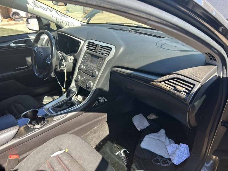 FUSION 2016 High Mounted Stop Light 104539565