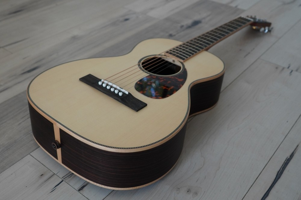 Larrivée O-40R JCL/Moon Top Special w/Element VTC