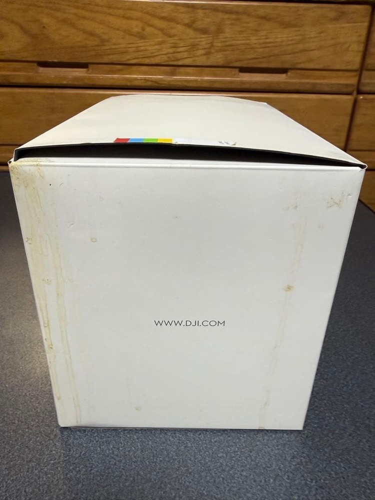 Dji Spark Drone Full Set White Quadcopter With Camera Controller Battery (Needs