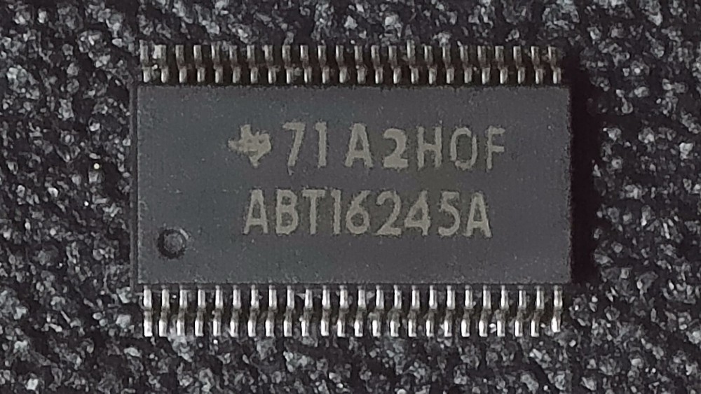 Texas Instruments ABT16245A 16-Bit Bidirectional Transceiver SOIC48 - New