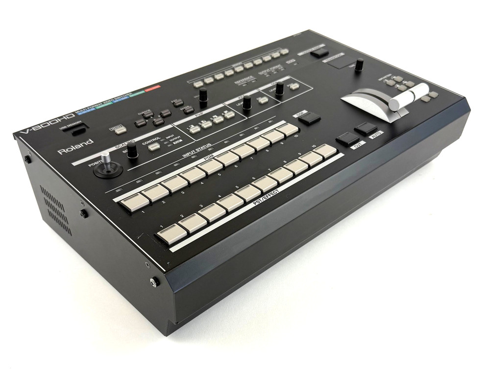 Roland V-800HD Multi-Format Video Switcher