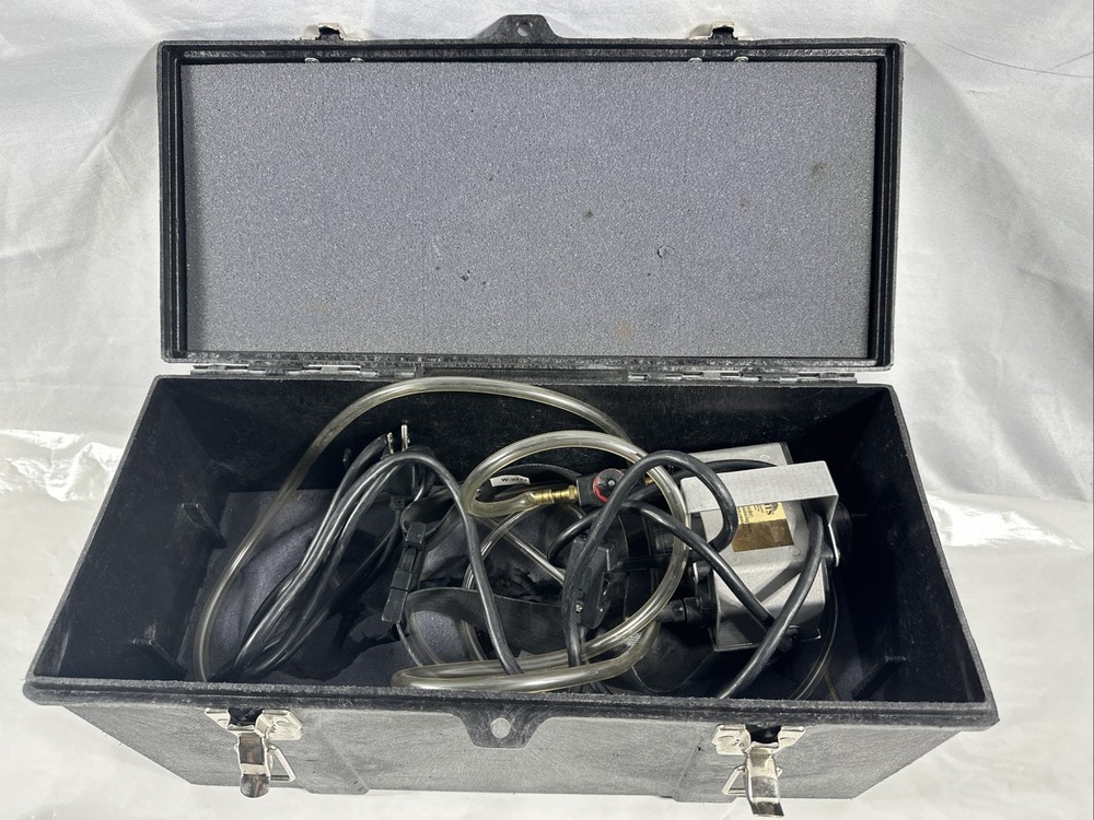 Thomas Linear Diaphragm Compressor/Vacuum Pump