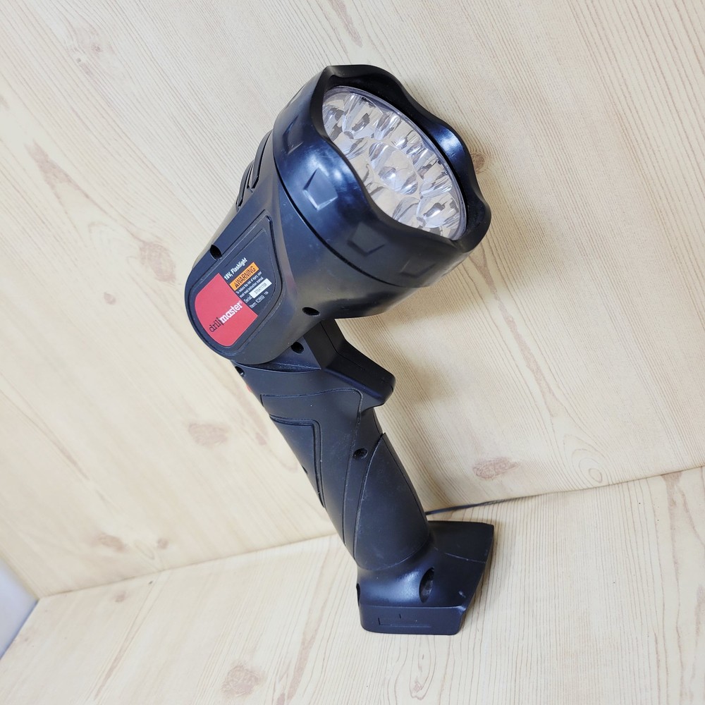 Drill Master 68269 18 Volt LED Flashlight Work Light TESTED WORKING NO BATTERY