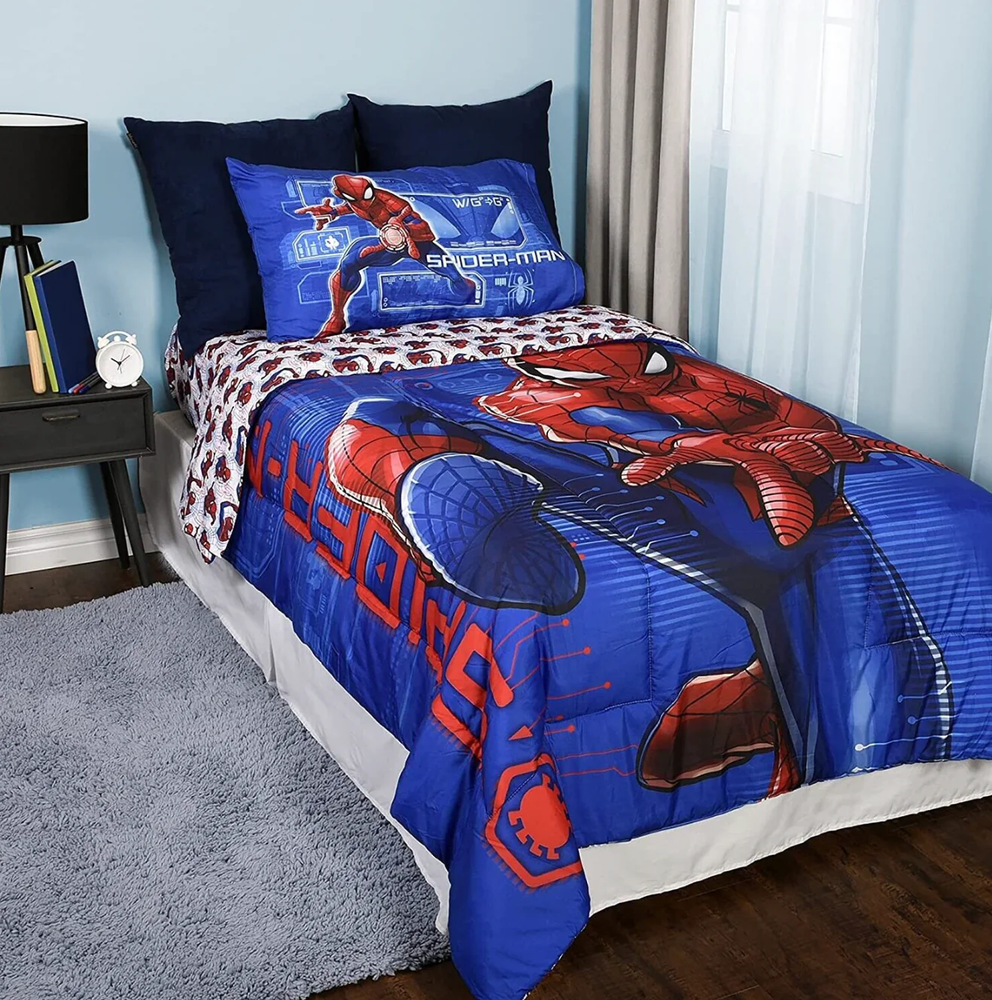 Marvel Spider-Man Reversible Comforter Twin/Full 72" x 86"