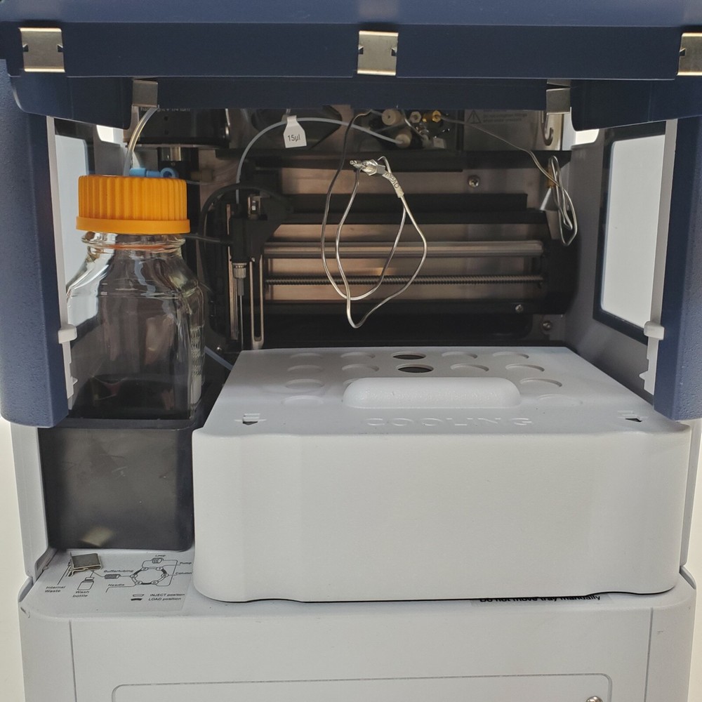 Bruker Holland Spark Autosampler Model 840 Powers On