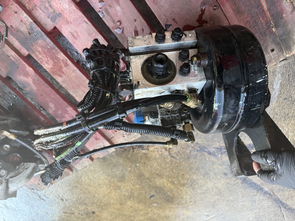 BENDIX AD IS AIR DRYER K049196