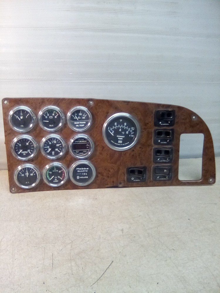2002 Peterbilt 378 Gauge Cluster Panel