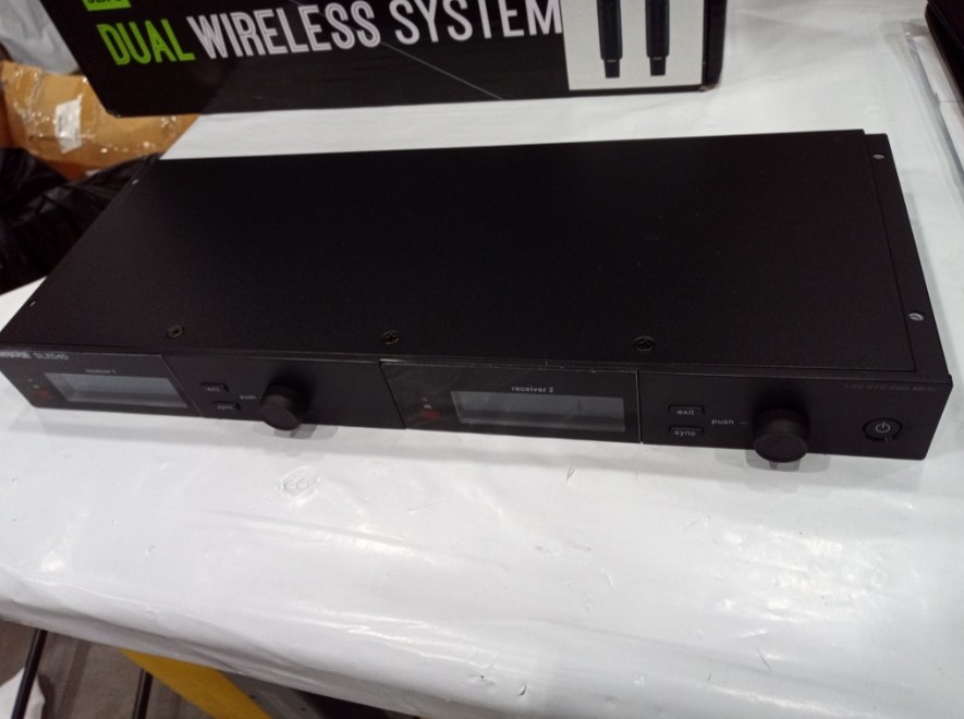 USED SLXD24D/SM58 Dual Handheld Wireless Microphone System