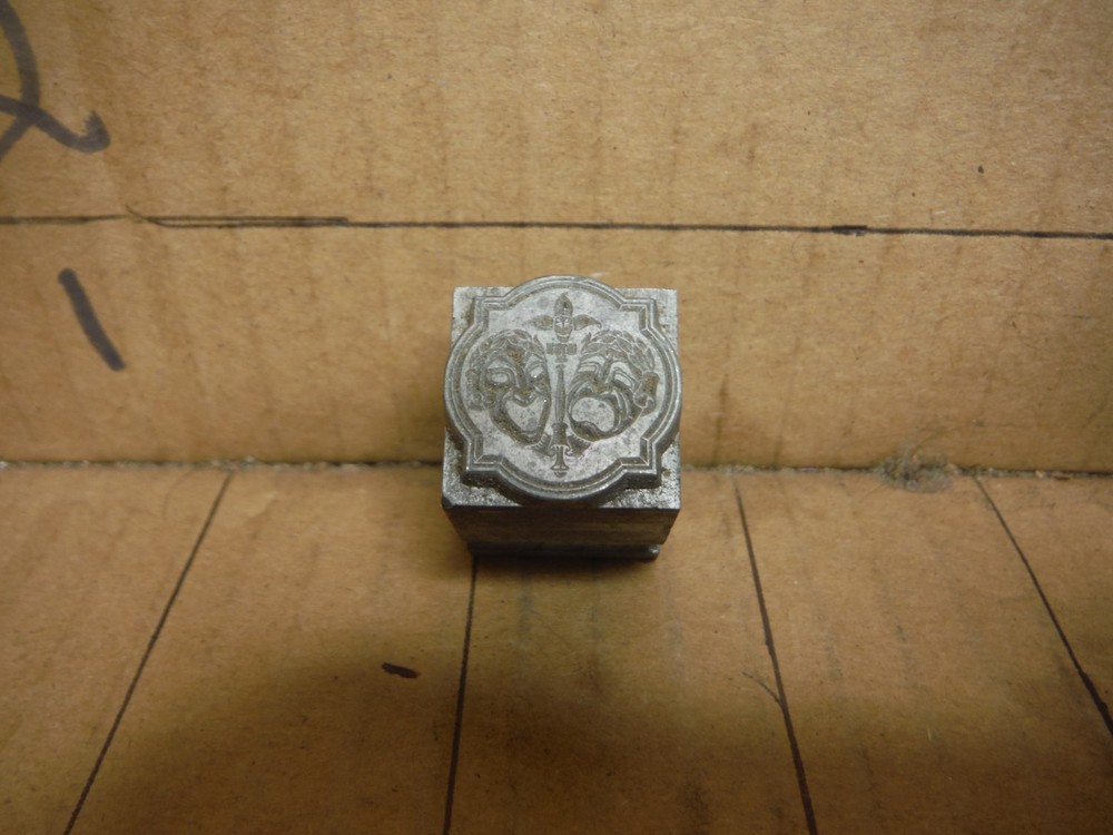 Vintage 2 faces letterpress printing block