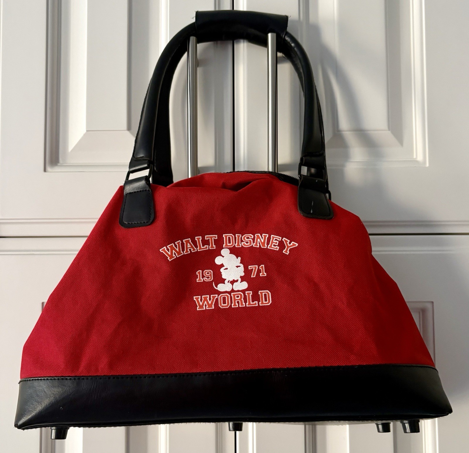 Official Walt Disney World Travel Tote Bag Luggage Bag Red Zipped 1971 Snaps