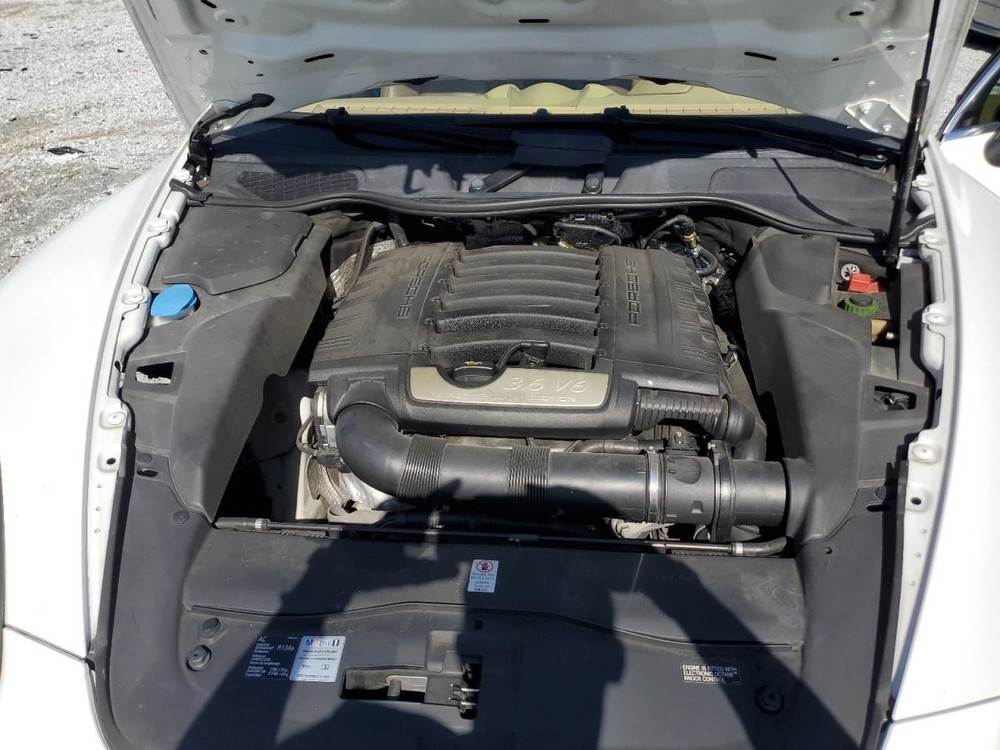 CAYENNE 2014 Glove Box 4589618