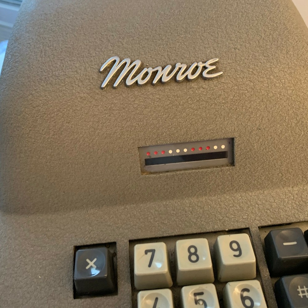 VTG Monroe Calculating Machine 611-11-011 Made in Germany Adding Electronic