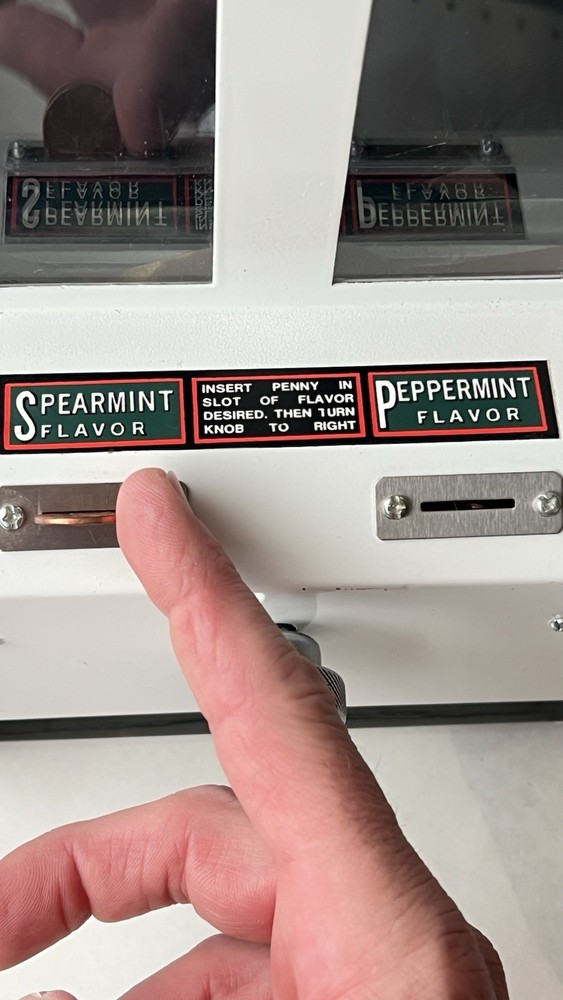 WHITE Jolly Good Stick Gum Vending Machine - NO Key