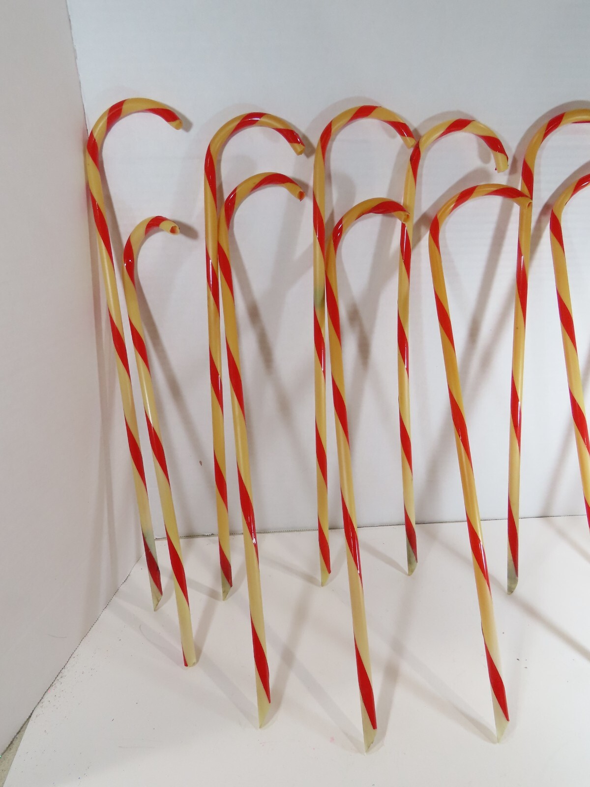 Candy Cane Lawn Ornaments Christmas Decor Plastic Lot Assorted Sizes C9374