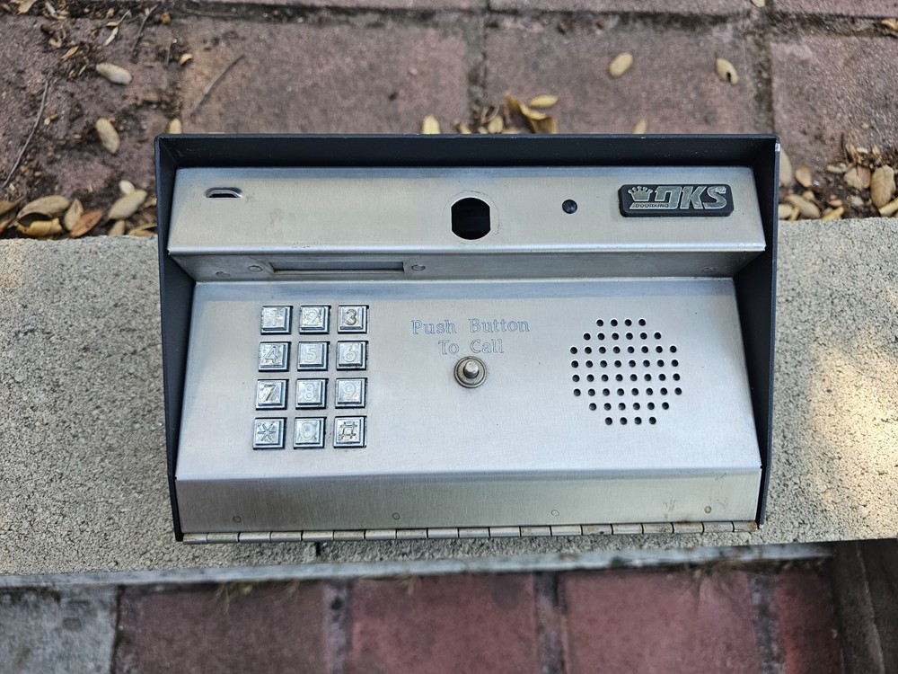 DKS DoorKing 1812-081 Classic Analog Home Audio Intercom - DESCRIPTION -UNTESTED