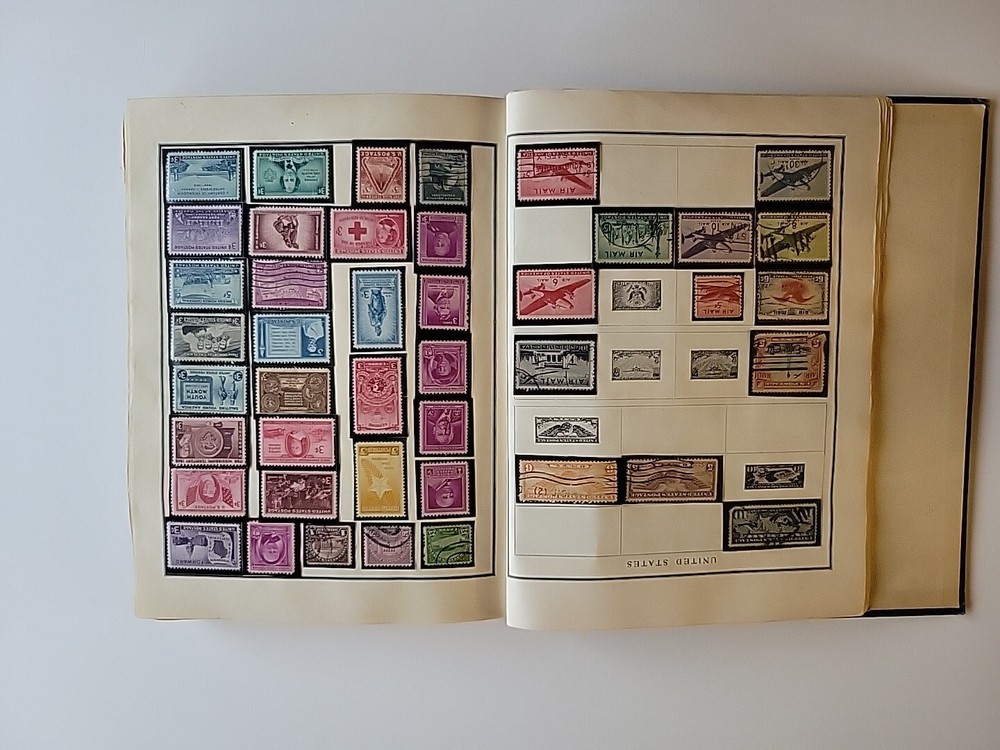 Modern Postage Stamp Album, Scott Publications 1946