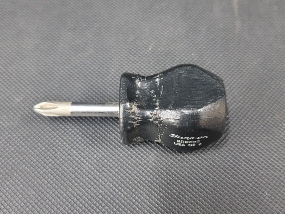 Snap On Tools SDDP22 #2 Phillips Stubby Screwdriver Black Handle