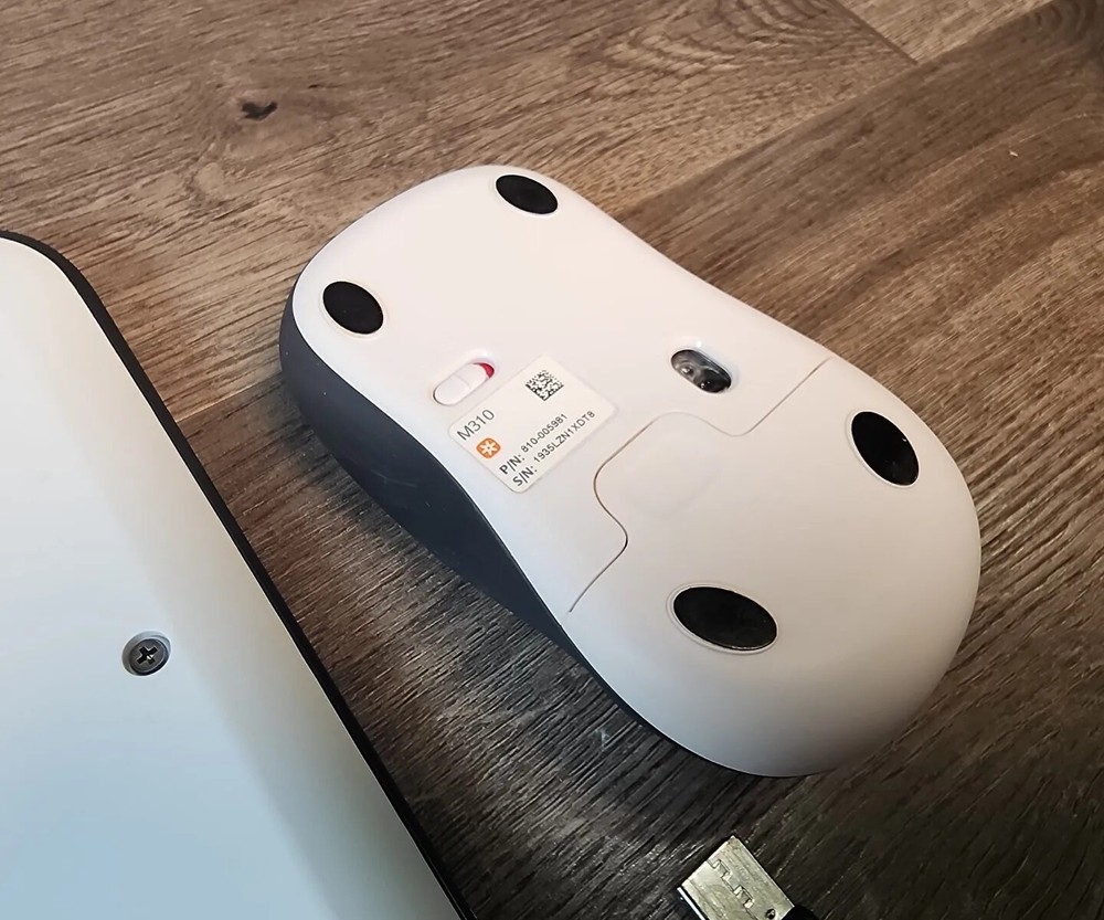 Logitech K540 Advanced Wireless Keyboard and Wireless M310 Mouse Combo