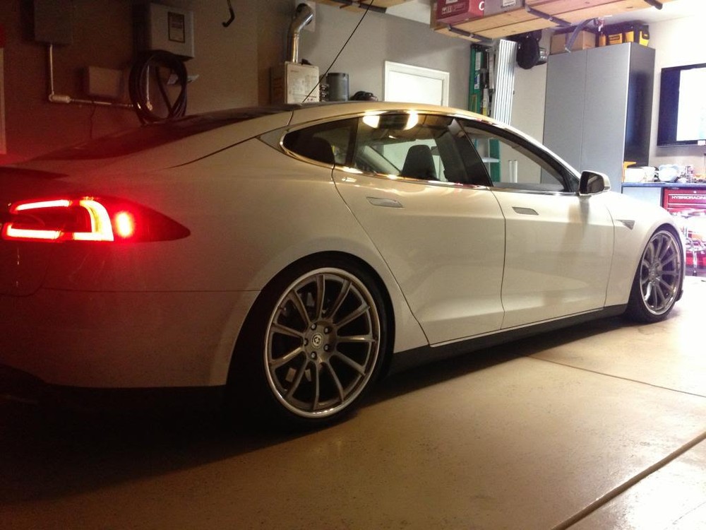 TESLA LOWERING LINKS KIT - MODEL S (PREMIUM FULLY ADJUSTABLE LINKS) MODULE