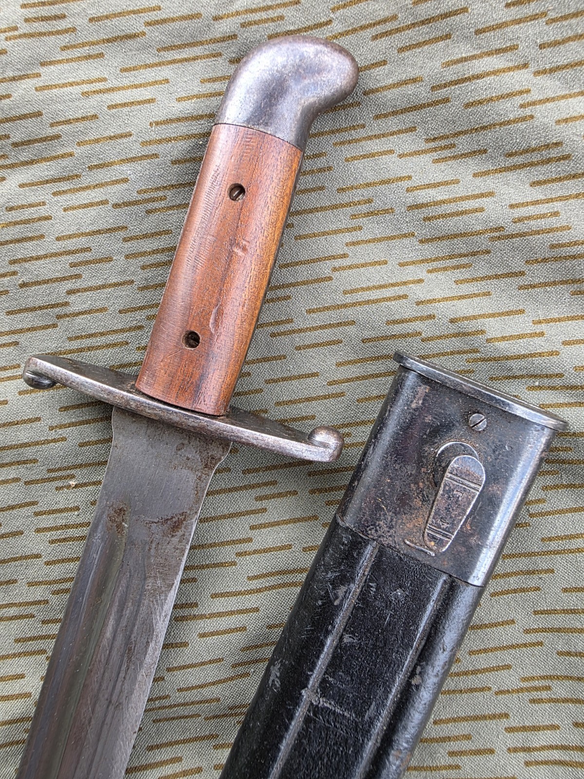 BRAZILIAN Model 1908 ARTILLERY SHORT SWORD & SCABBARD Brazil