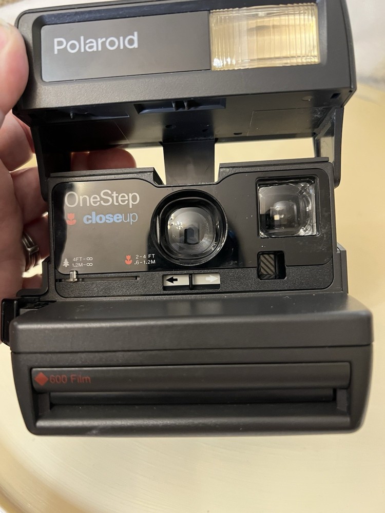 Vintage polaroid one step close up camera, NOT TESTED