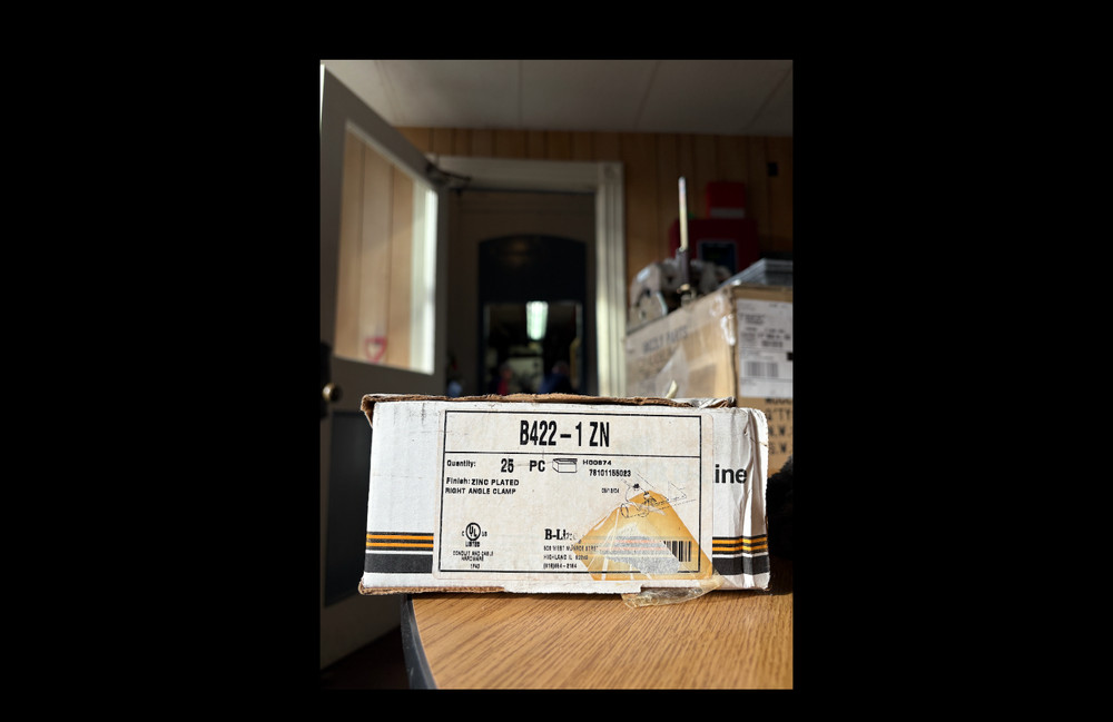 right angle clamp B422-1 ZN Boxes of 25