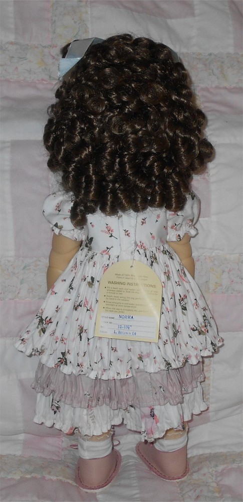 WEE 3 NORMA SIZE 12-13.5 LIGHT BROWN Full Head Short Ringlets & Curly Bangs NWT