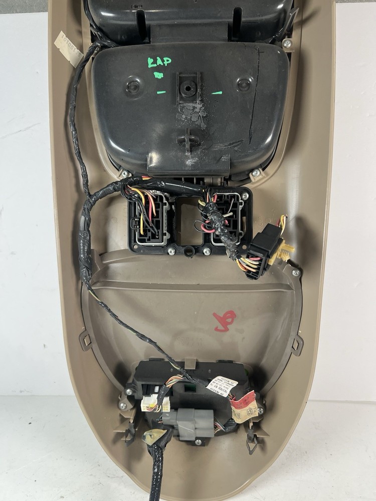 1997-2003 Ford Excursion Expedition Overhead Console Dome Light Beige Brown