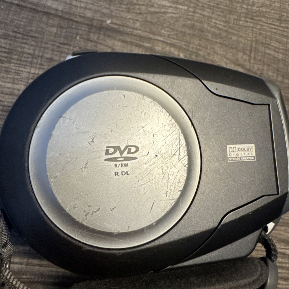 Canon DC220 Mini DVD camcorder 35x optical zoom untested