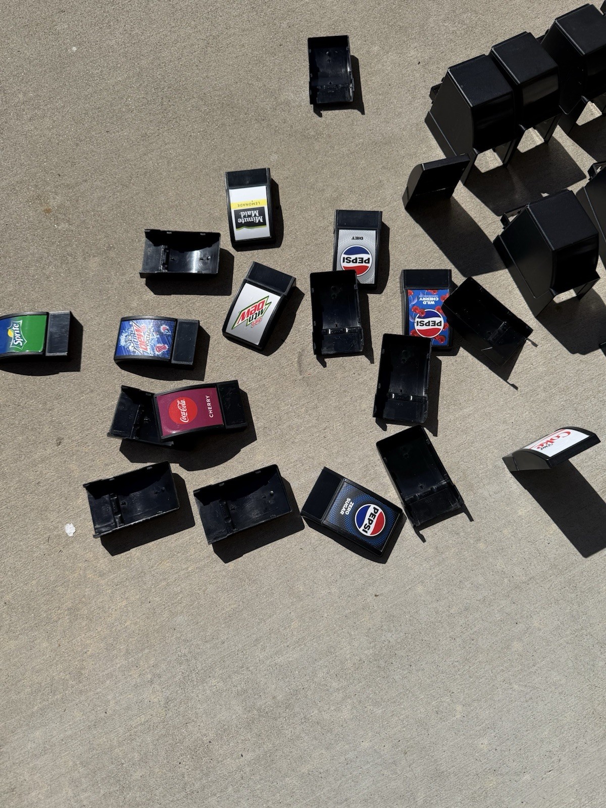 10 EA CORNELIUS SODA VALVES UF-1