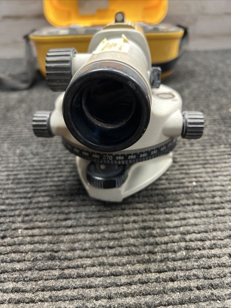 Used Unknown Brand TransitLevel w/ Case L47026