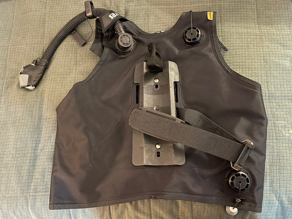 Mares Scuba Vest- Vector Origin - Black- size Large