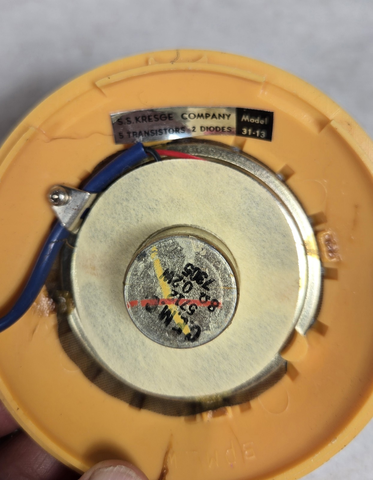 RARE Vintage Kmart Realtone Radio 31-13 Yellow Space Capsule 1970's WORKS