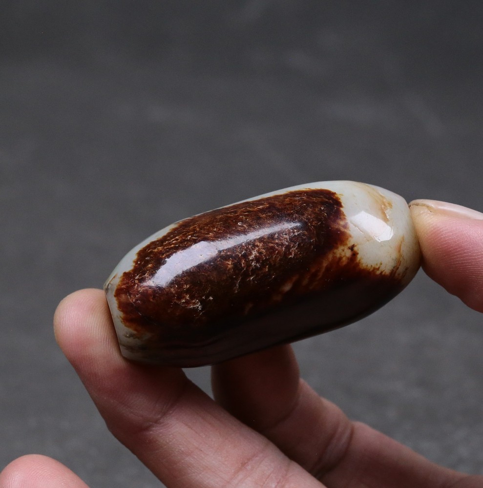 63G 100% Certified 100% Hetian jade Raw stone~和田玉枣红皮籽料原石