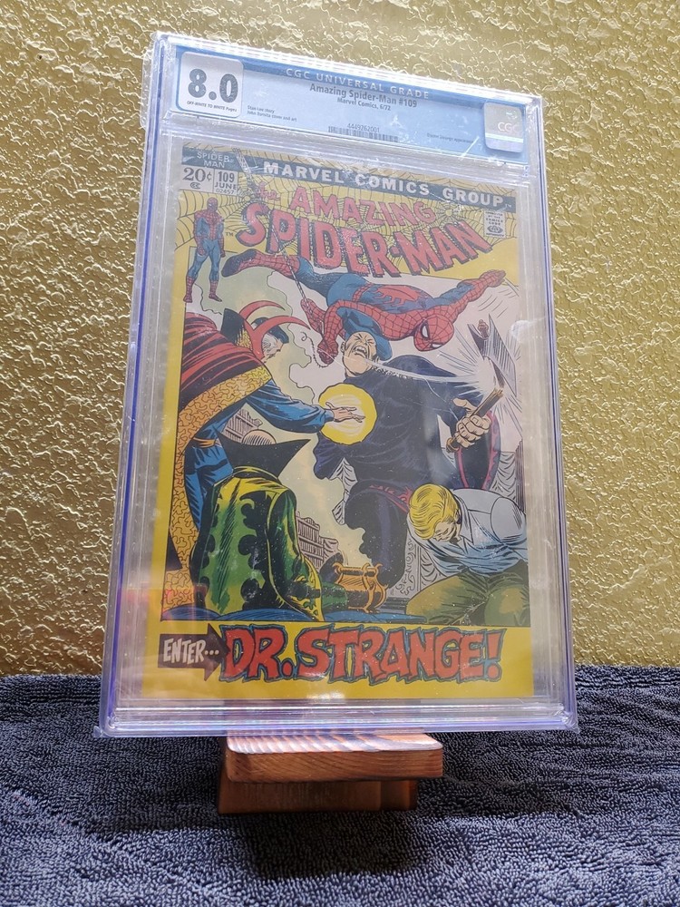 Custom Handmade 🧩 Solid Wood 🪵 Comic Book Display - Phone Holder - CGC Book🔥