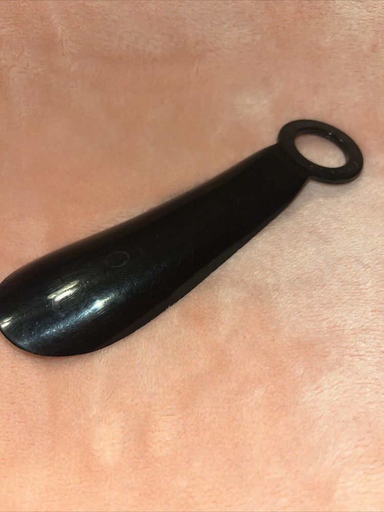 JOHNSON AND MURPHY SHOE CO PLASTIC SHOE HORN