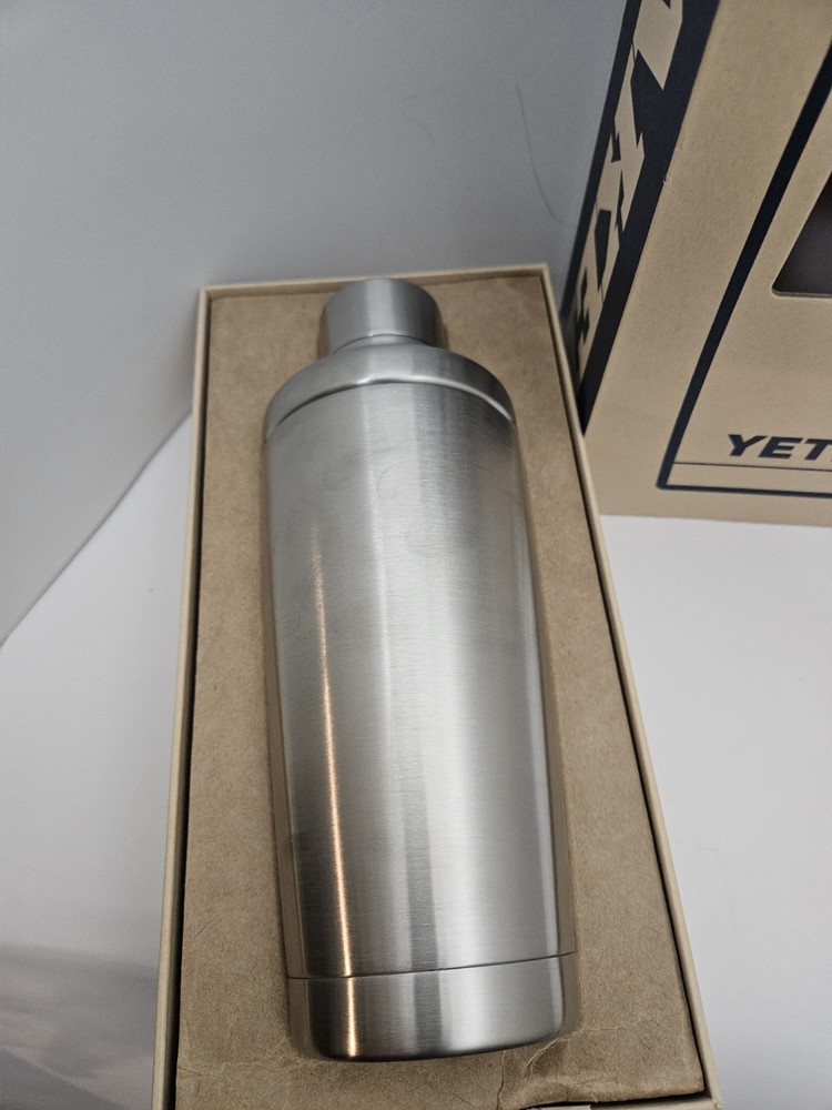 Yeti Rambler 20 oz Cocktail Shaker