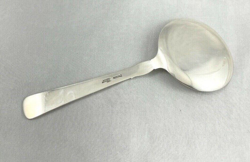 Kontesse/Countess by Jens Andersen Denmark Sterling Flat Server-7 1/2"