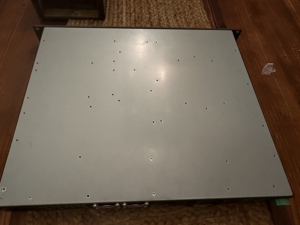 Lab Gruppen E Series 10:4 - needs repair