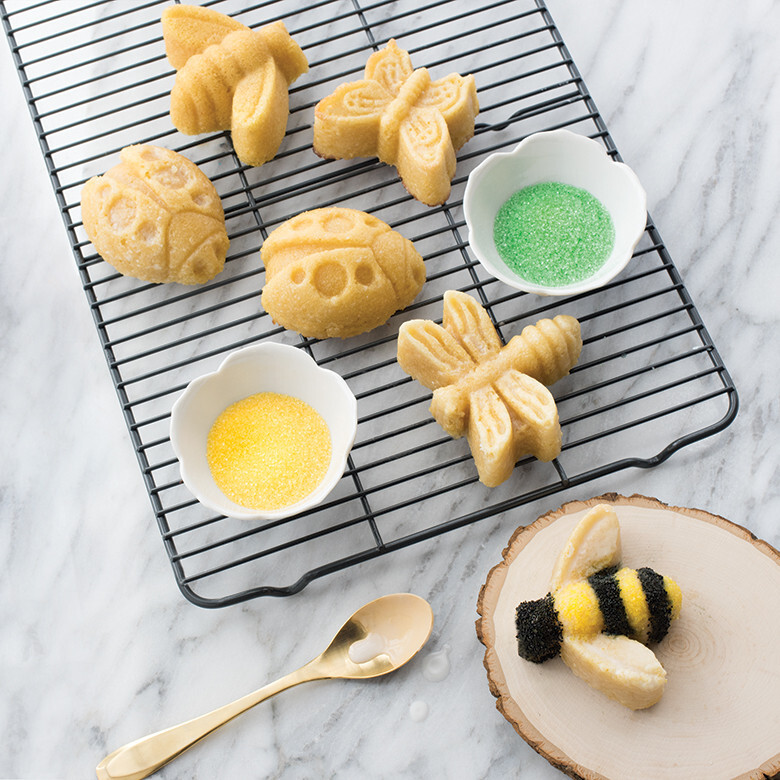 Nordic Ware Backyard Bugs Pan