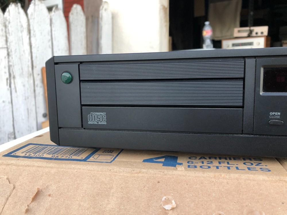 PROTON AC-422 COMPACT DISC PLAYER - RARE