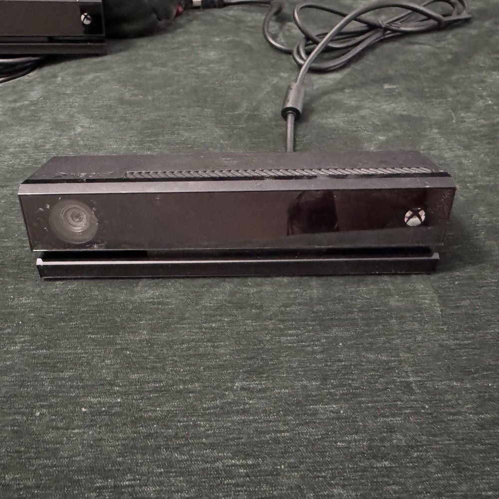 Microsoft Kinect Sensor Lot, 2 Kinect sensors and adapter. untested
