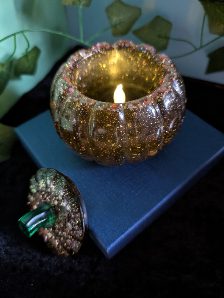 Decorative Pumpkin Tealight Holder (Epoxy Resin)