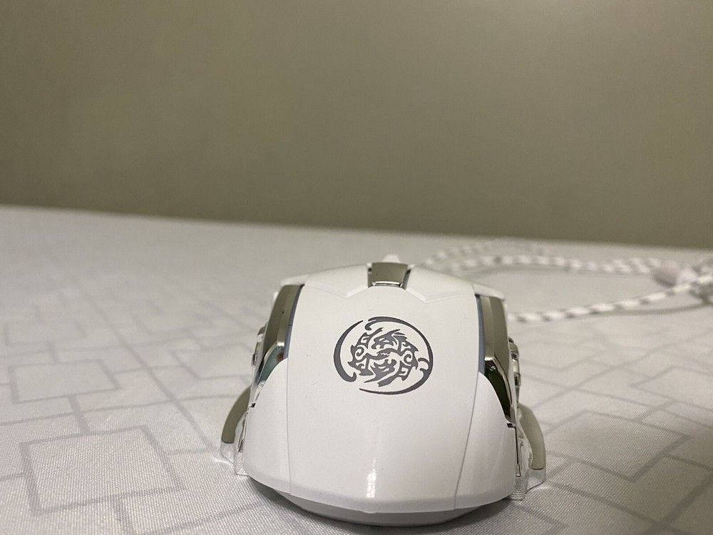 Limited edition white gaming weapon mouse￼