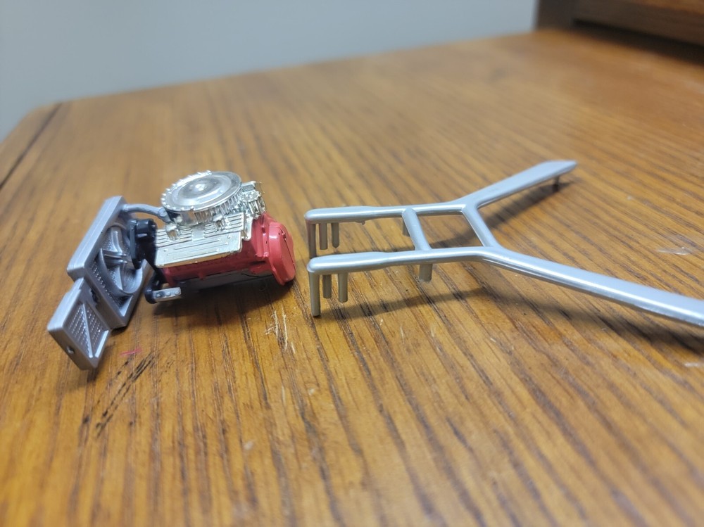 1/24 CHEVY ORANGE RED RACING ENGINE RADIATOR EXHAUST E